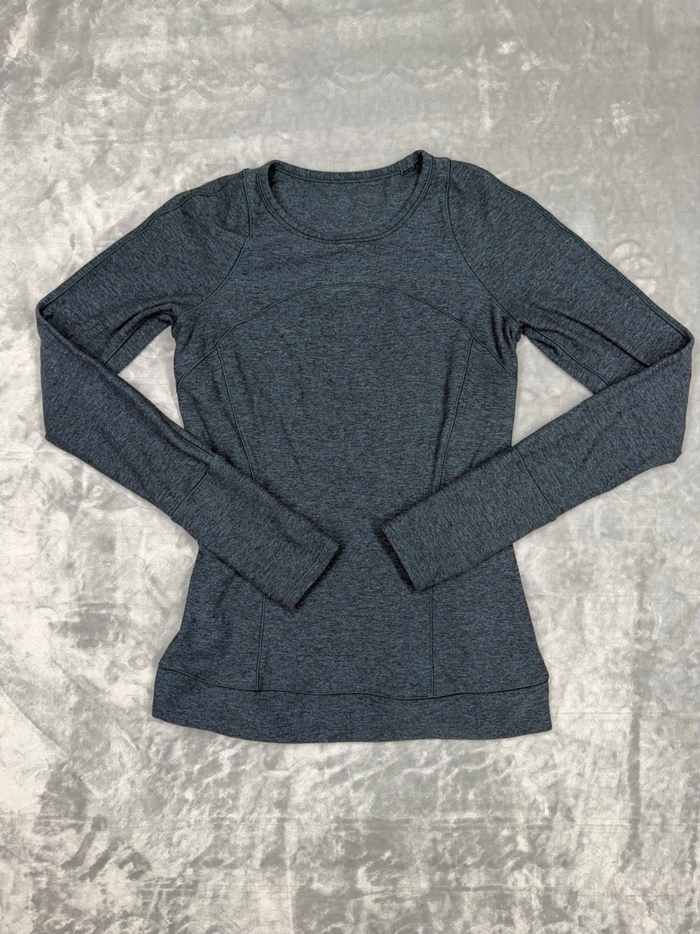lululemon athletica Women's Heathered green Long-Sleeve Top